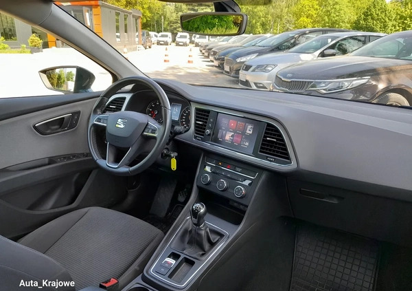 Seat Leon cena 54900 przebieg: 123000, rok produkcji 2019 z Pieniężno małe 596